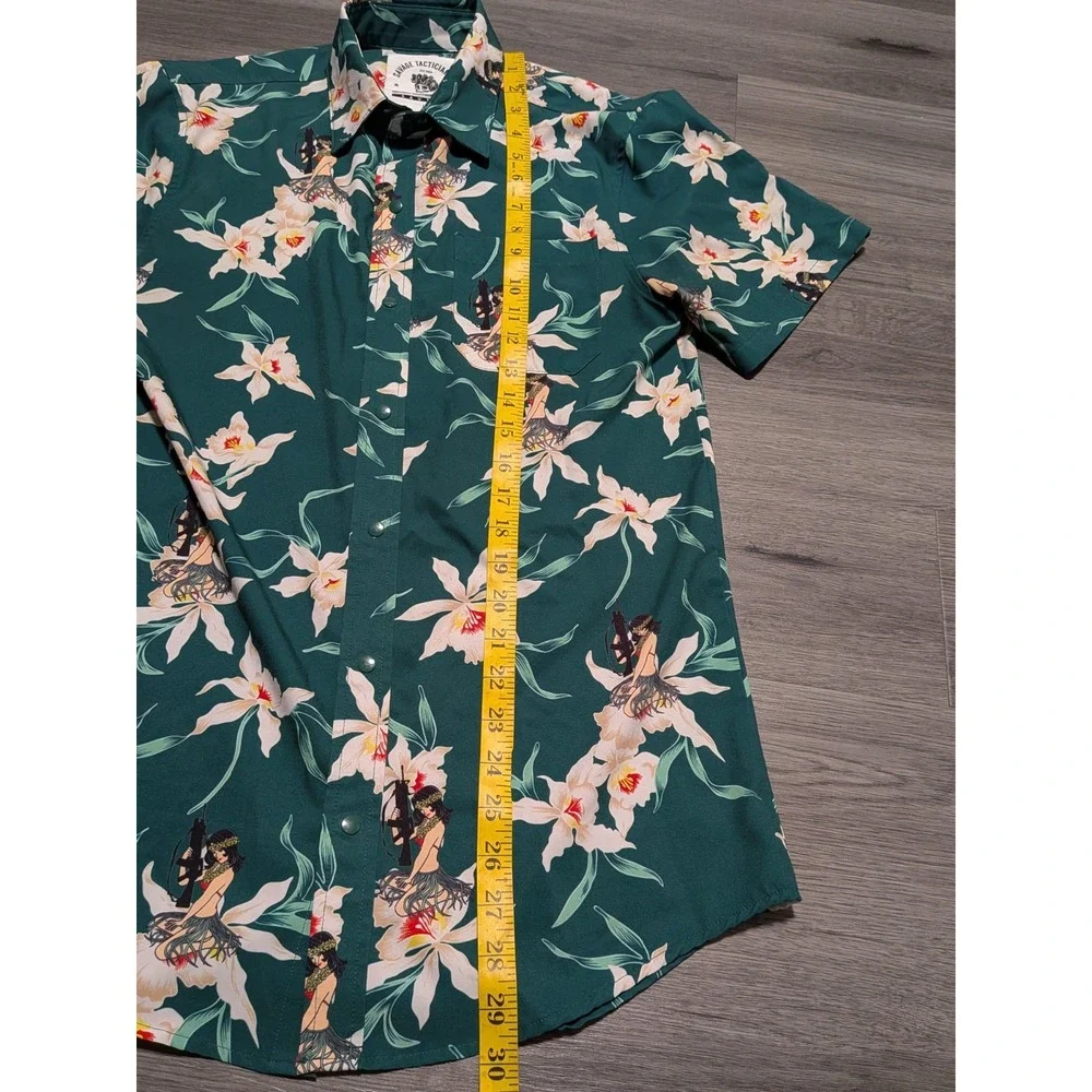Savage Tacticians Men's Green Hula Girls Guns Floral Hawaiian Shirt‎ Size Small